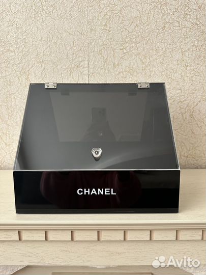 Органайзер Chanel для косметики большого размера