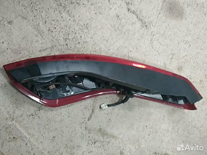 Левый фонарь Nissan X-trail