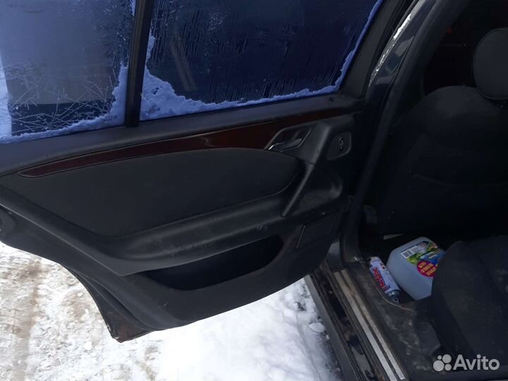 Дверные обшивки mercedes 210