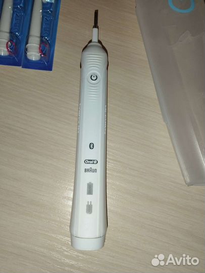 Электрическая зубная щетка oral b SMART