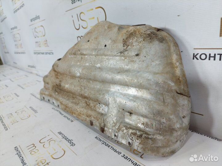 Тепловой экран Volkswagen Golf 4 1.6 AKL 2000