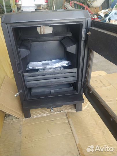 Печь камин Crown