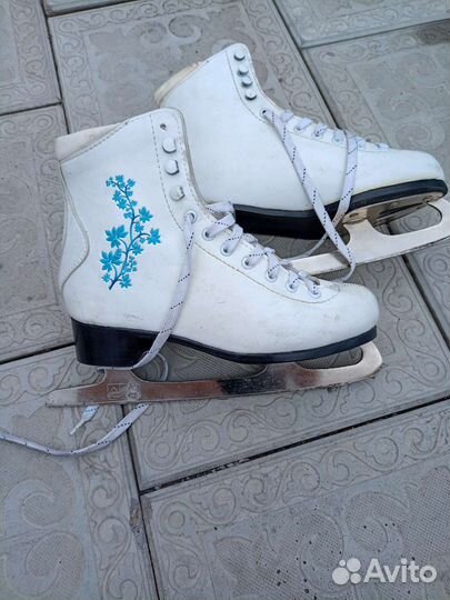 Коньки фигурные 37 размер