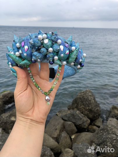 Корона с ракушками