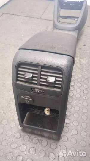 Консоль салона Volkswagen Jetta 6, 2016