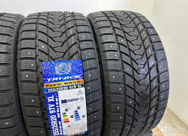 Tri Ace Snow White II 255/35 R20 62J