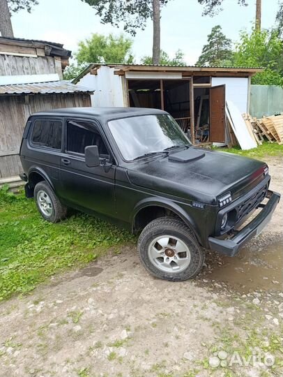 LADA 4x4 (Нива) 1.7 МТ, 1999, 145 000 км