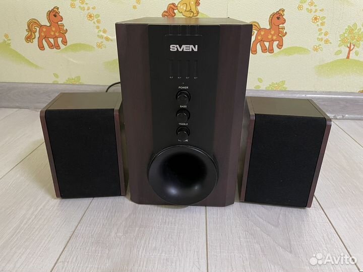 Колонки с сабвуфером Sven