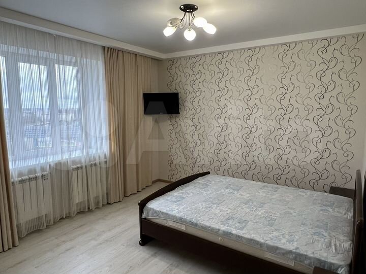 2-к. квартира, 77 м², 18/25 эт.