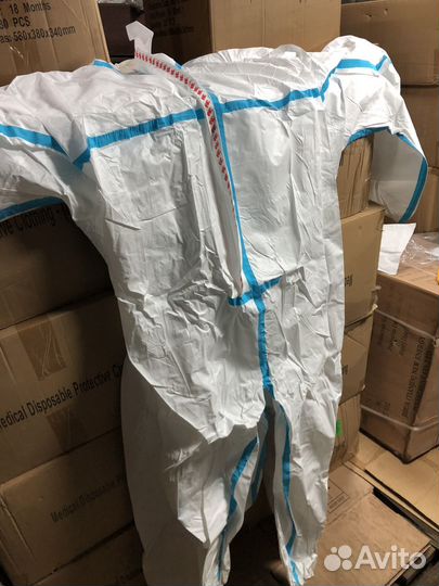 Защитный малярный костюм комбинезон