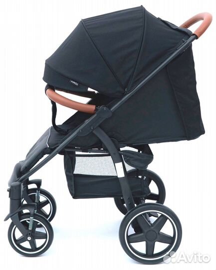 Прогулочная коляска новая