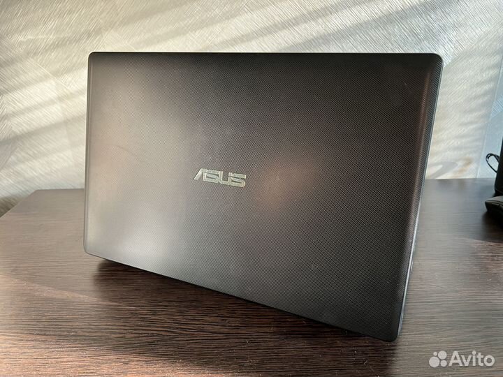 Asus X552M
