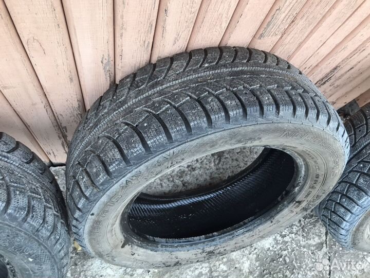 Gislaved Nord Frost V 205/60 R16 70J