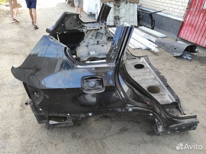 Крыло заднее правое Bmw X5 E70 N55 (3 10.05.2011