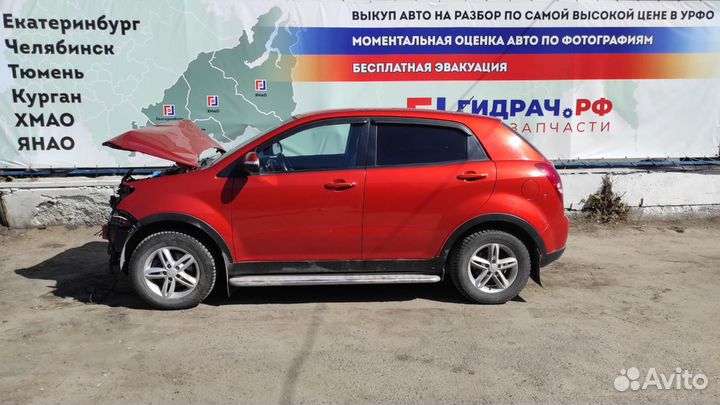 Накладка порога врунтенняя передняя правая Ssang Yong Actyon New 7749034000LBA