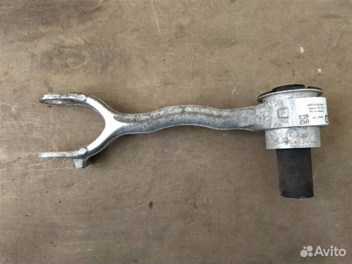 Рычаг задний Jaguar XE X760