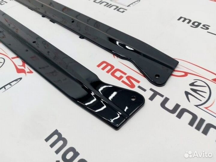 Лезвия порогов X6 F16 Черный глянец M-Perfomance