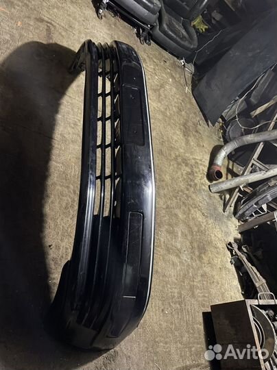 Продам передний бампер Лексус LS400,Цельсиор