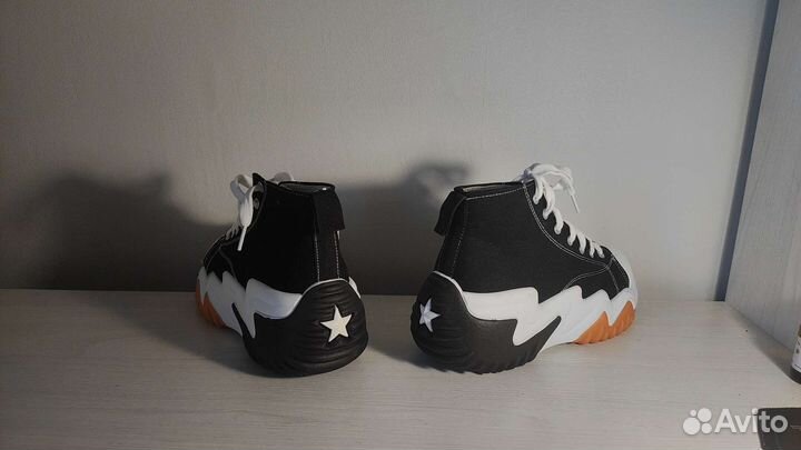 Converse run star motion hi black