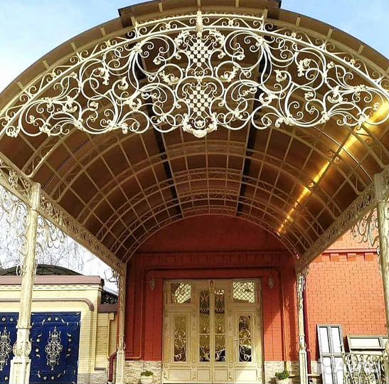 Навес из поликарбоната