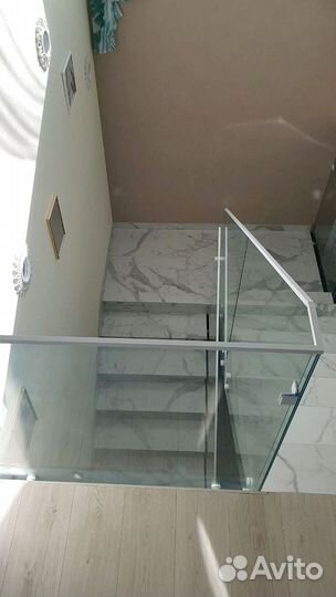 Стеклянные ограждения для лестниц