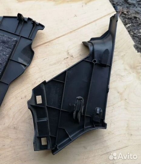 Обшивка стойки задняя для Toyota Corolla E15 06-13