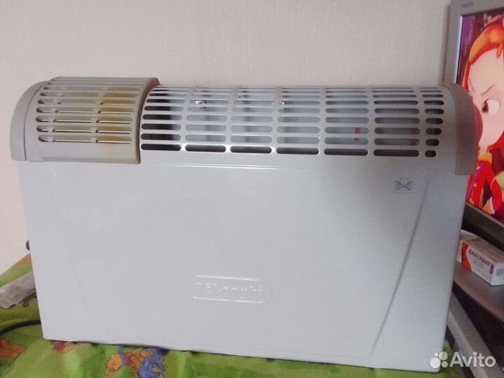 Обогреватель Delonghi