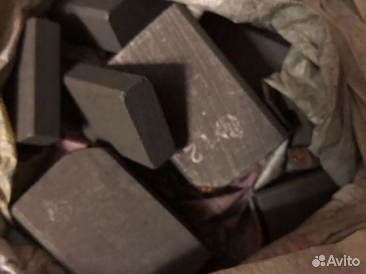 Слюда,магнезит, марганец, шамот, графит