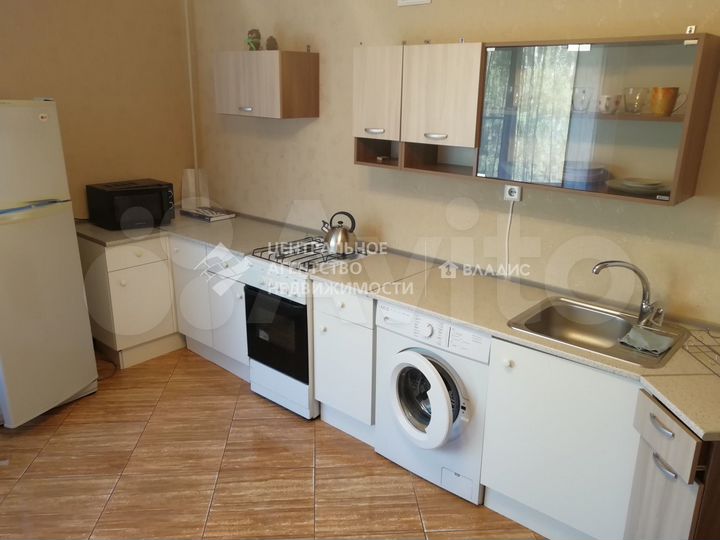 2-к. квартира, 68 м², 2/5 эт.