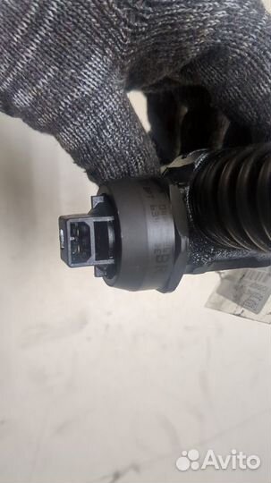 Форсунка топливная Volkswagen Touareg, 2005