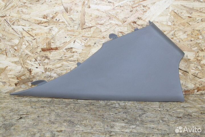 Накладка стойки задней правой Kia Rio 3