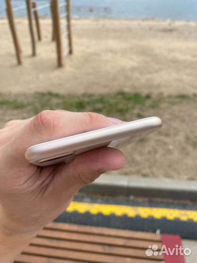 iPhone 8 plus весь в оригинале