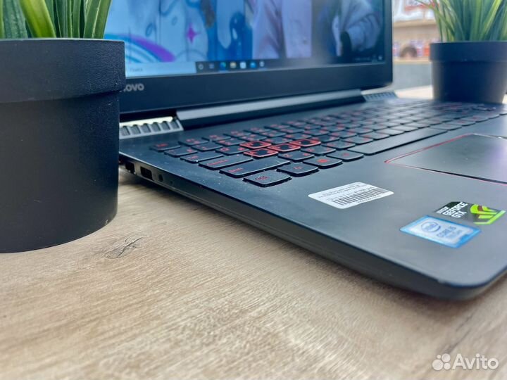 Ноутбук Lenovo Legion Y520 i5/ GTX 1050