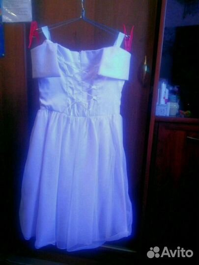 Платье праздничное