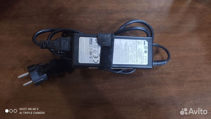 Зарядное устройство для ноутбука samsung