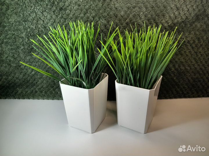 Осока искуственная