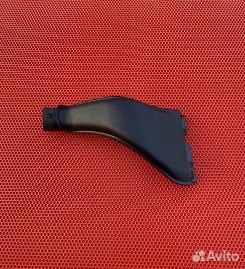 Воздухозаборник Mitsubishi Carisma рестайлинг