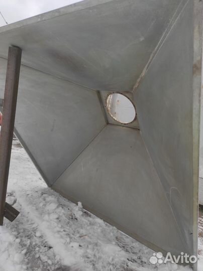 Зонт вытяжной 1500*1500