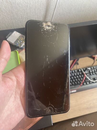 Телефон iPhone 7 plus