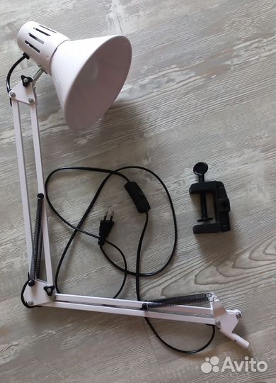 Лампа настольная