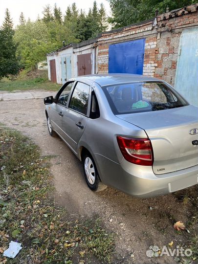 LADA Granta 1.6 МТ, 2013, 123 000 км
