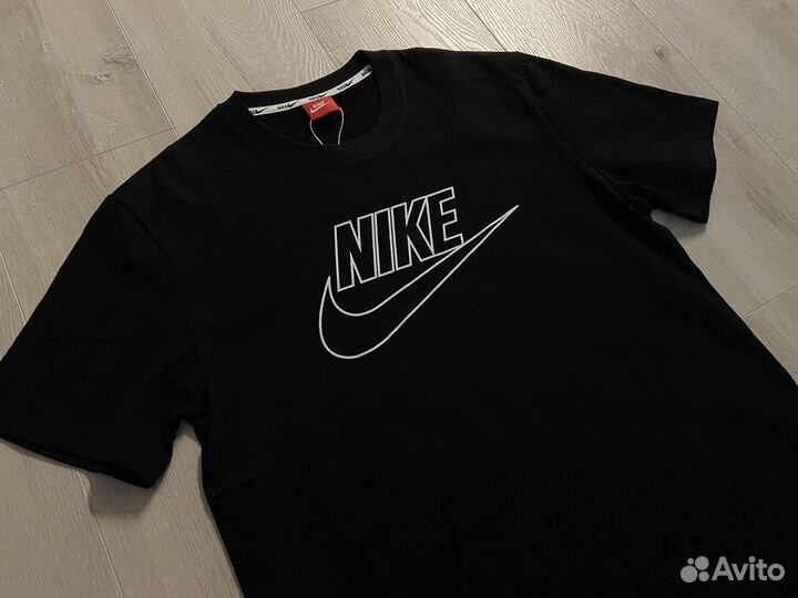 Футболка Nike