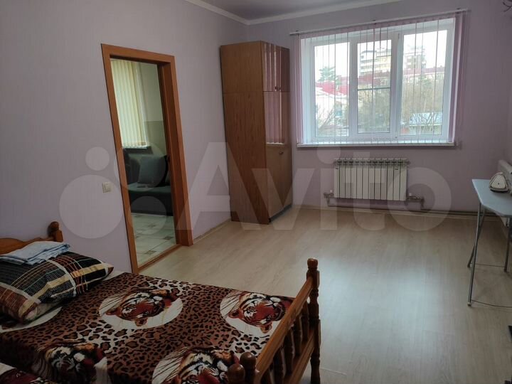 2-к. квартира, 61 м², 2/5 эт.