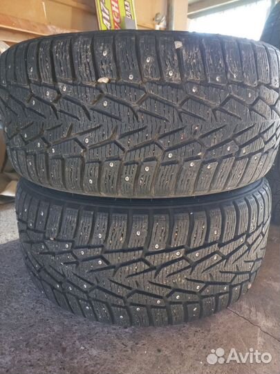 Nokian Tyres Hakkapeliitta 7 255/35 R20