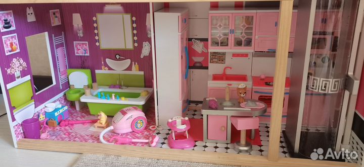 Домик кукольный 3 этажа с лифтом