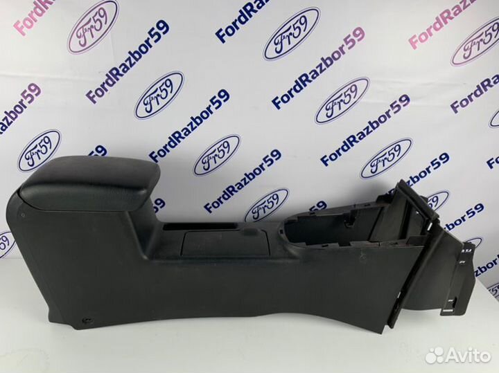 Подлокотник передний Nissan X-Trail T31 2.0