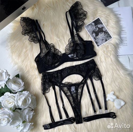 Комплект нижнего белья (42 и 44)