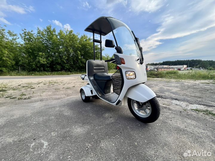 Скутер Honda gyro canopy