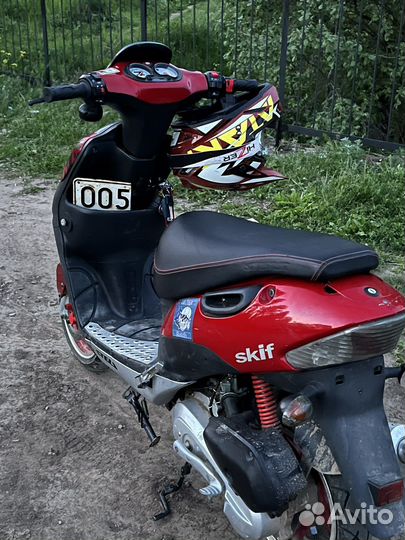 Скутер Stels Skif 50