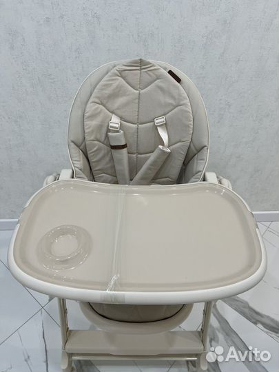 Стульчик для кормления Happy Baby Berny Lux New
